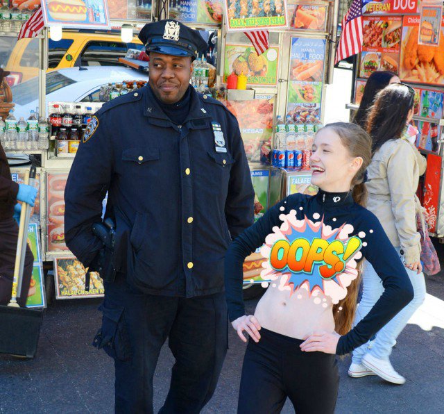 Emily Bloom. Свободу сиськам!