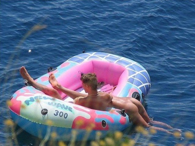 Любовь нечаянно нагрянет