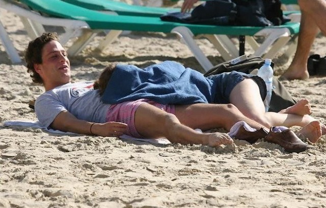 Любовь нечаянно нагрянет