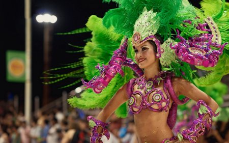 Сплошная экспрессия.....девушки на фото...