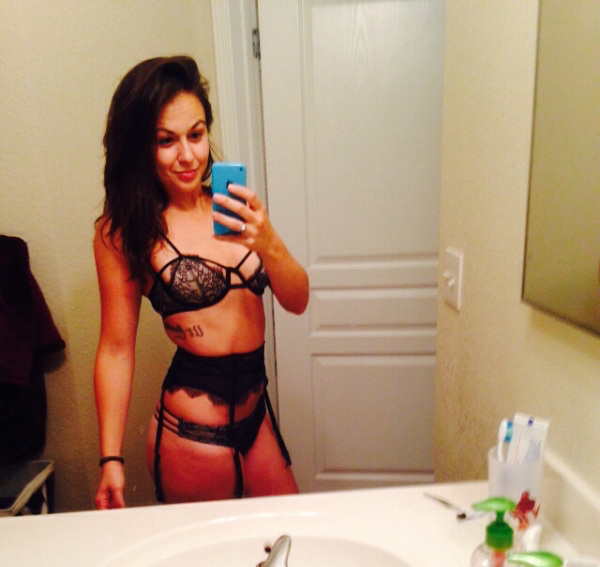 Стройные девушки в нижнем белье