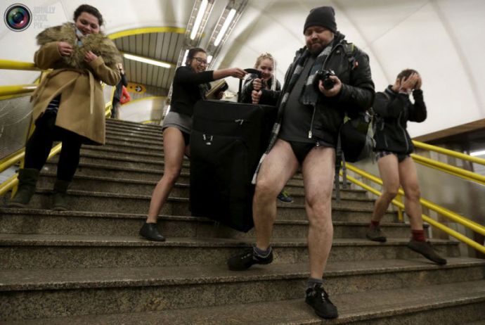 День в метро без штанов 2016