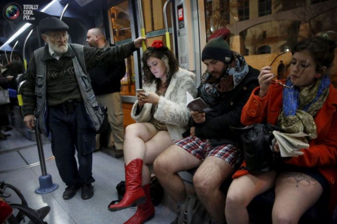День в метро без штанов 2016