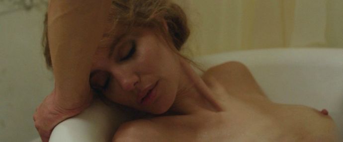 Обнаженная Анджелина Джоли