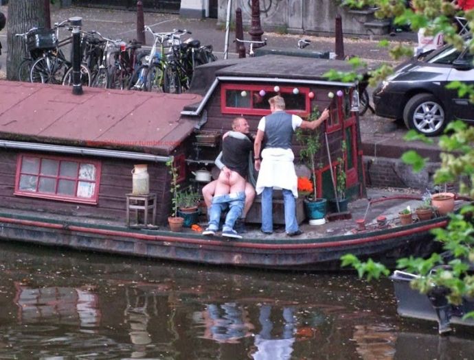 Забавная эротика от чокнутых чик