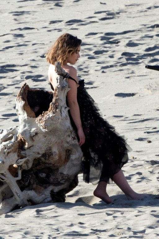 Эмилия Кларк на работе