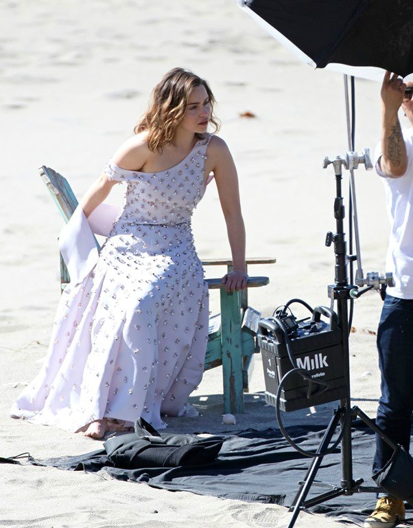 Эмилия Кларк на работе