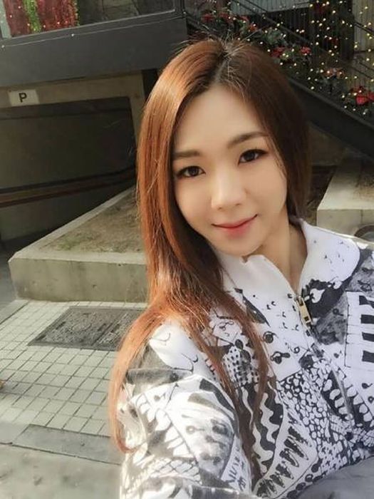 Корейская Барби с телом Халка Корейская Барби с телом Халка