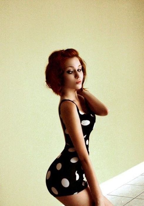 Красивые девушки в сексуальной одежде