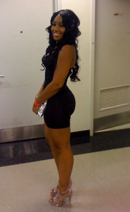 Красивые девушки в сексуальной одежде