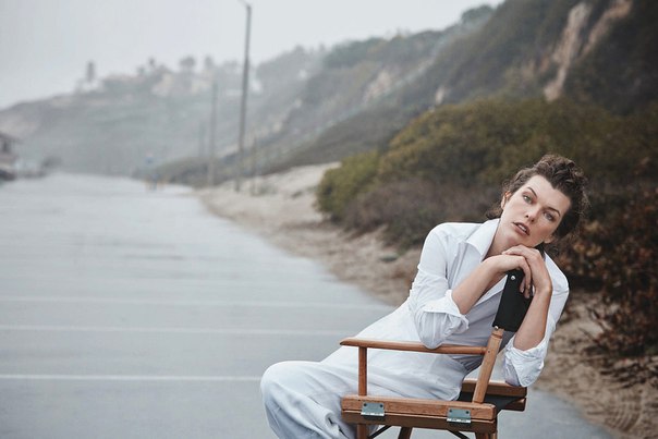 Милла Йовович для мартовского номера испанского издания журнала «Harper's Bazaar»