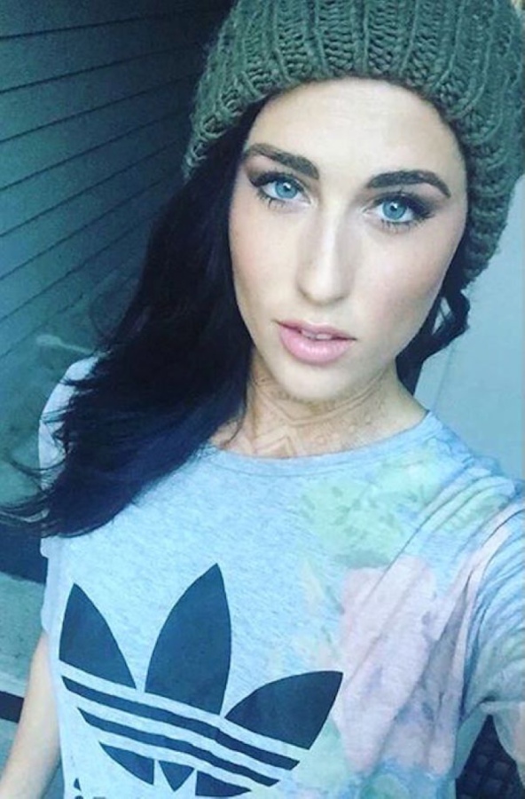 Модницы в шапках