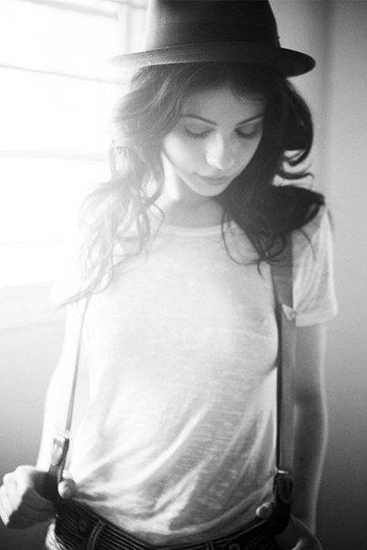 Симпатичная Мишель Трахтенберг - Michelle Trachtenberg Nude Симпатичная Мишель Трахтенберг - Michelle Trachtenberg Nude