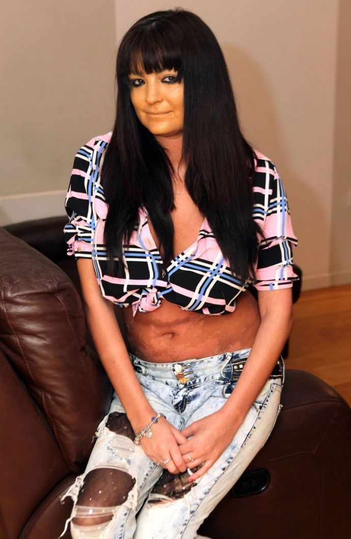 Актриса взрослого кино переусердствовала с солярием