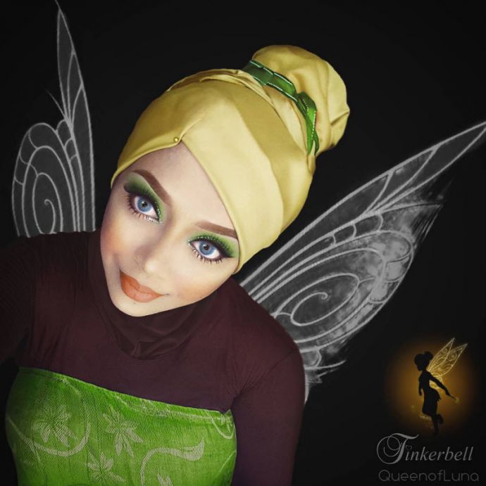 Девушка с помощью хиджаба и макияжа превращает себя в диснеевских персонажей