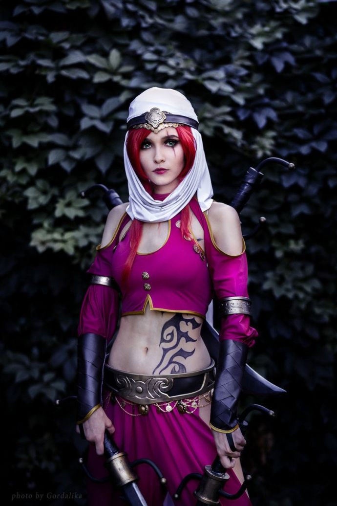 Девушки и косплей