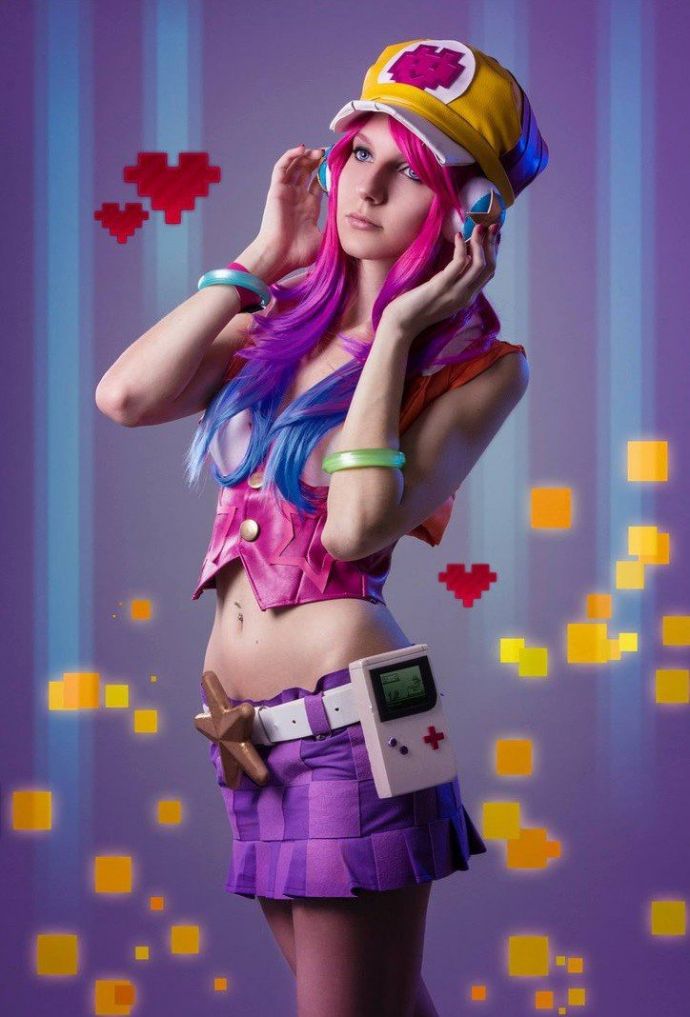 Девушки и косплей