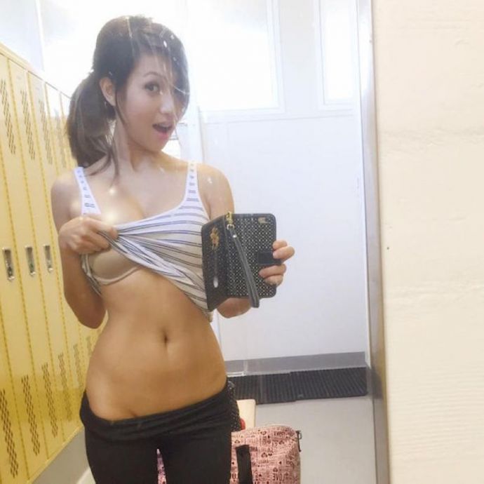 Из Азии с любовью голышом