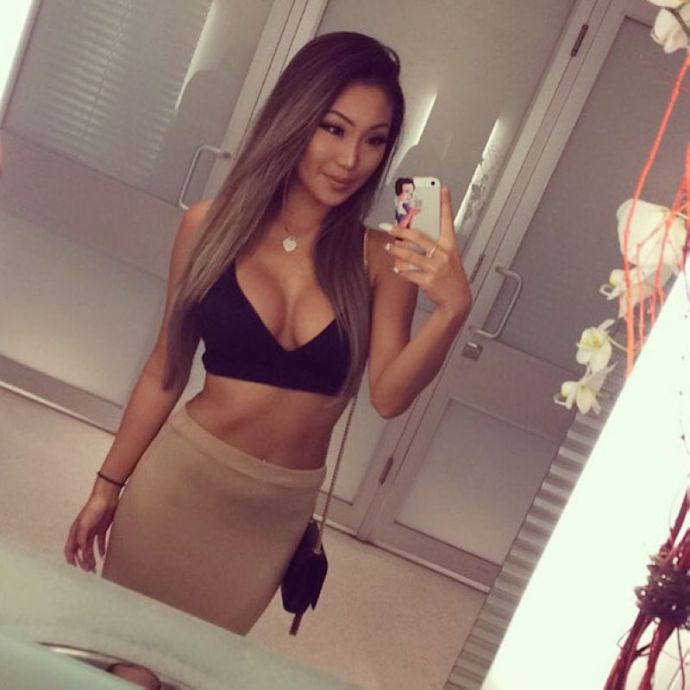 Из Азии с любовью голышом