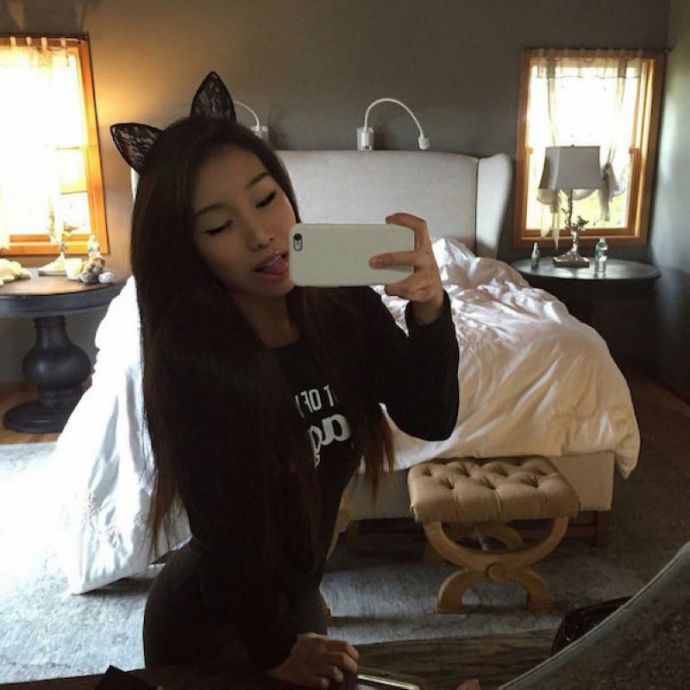 Из Азии с любовью голышом