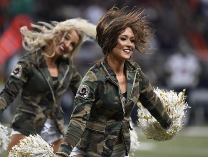 Сексуальные черлидерши