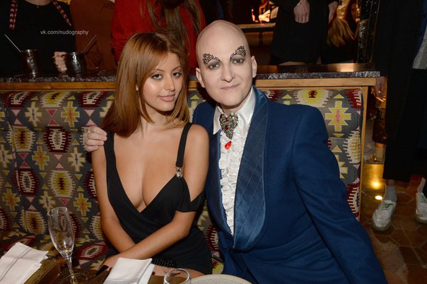 Захия Дехар (Zahia Dehar) на открытии перуанского ресторана Manko в Париже