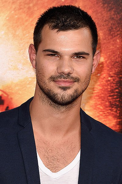 Знаменитости, которые родились в 1992 году