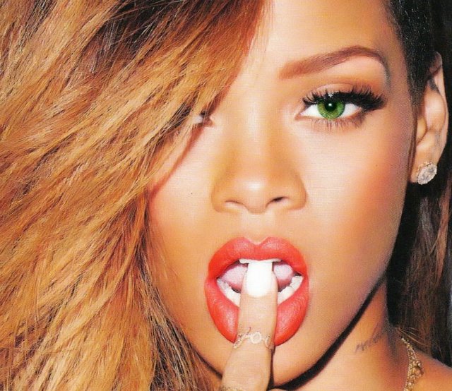 12 знаменитостей с самыми сексуальными губами 12 знаменитостей с самыми сексуальными губами