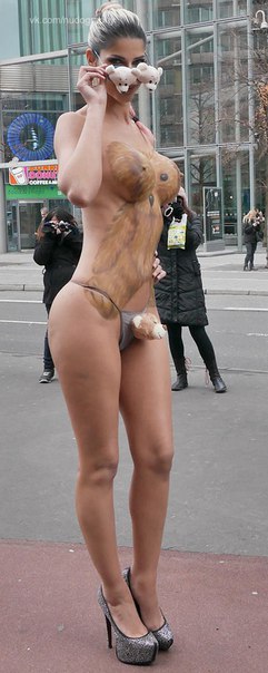 Боди-арт Микаэлы Шефер (Micaela Schaefer) - промо Berlinale (февраль 2016) ...