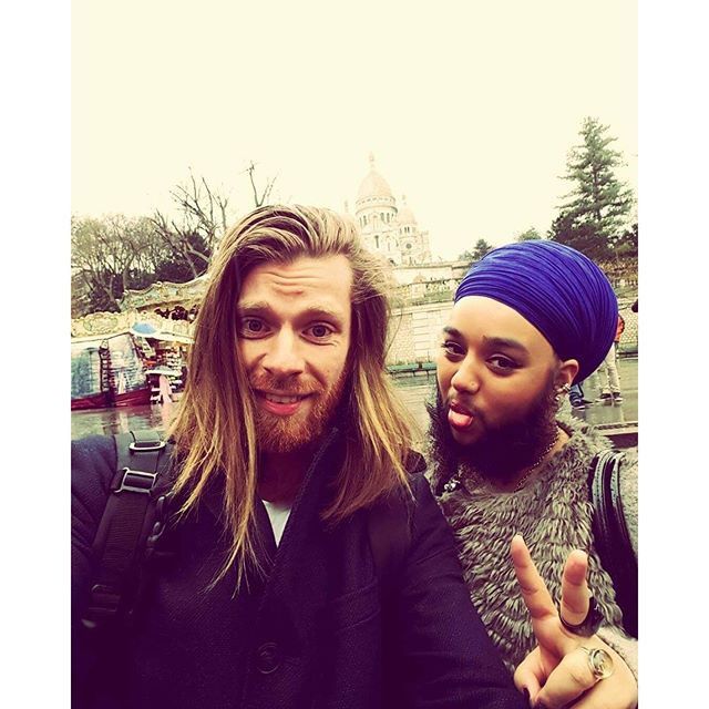 Бородатая девушка - новый эталон красоты в мире моды Бородатая девушка - новый эталон красоты в мире моды