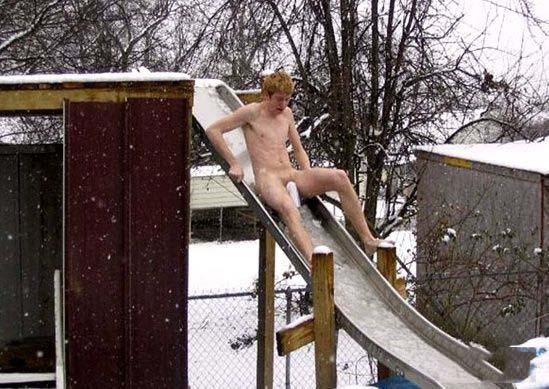 Если нет бабы, трахай резиновую куклу - Эроприколы