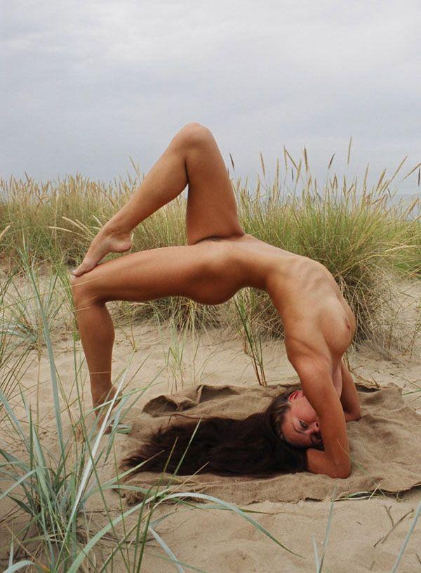 Смотреть онлайн эротику на улице.