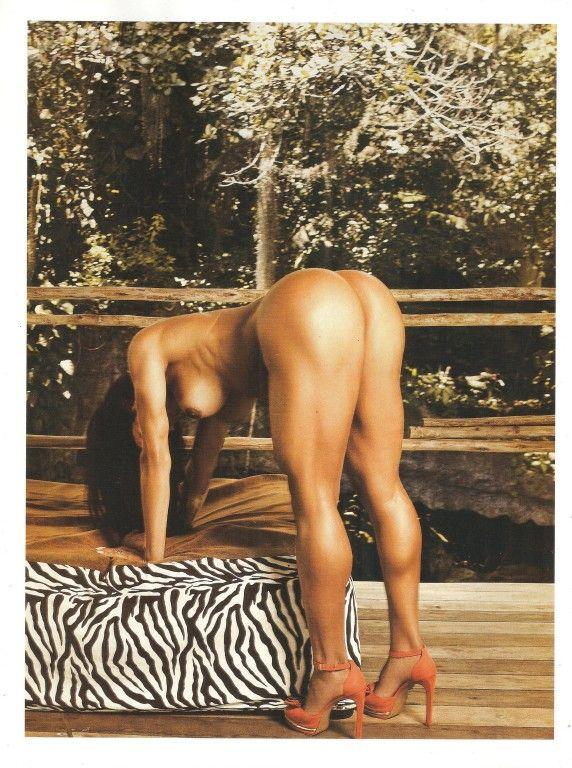 Обнаженная Gracyanne Barbosa - Sexy December 2011 (12-2011) Brazil