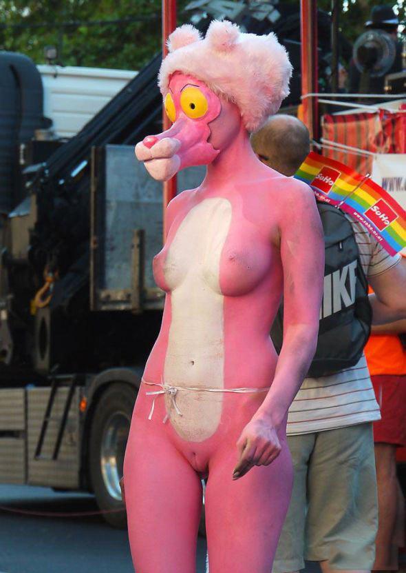 Сиськи, которые отвисли до колен - Эроприколы