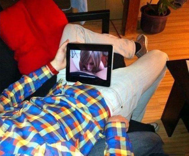 Сиськи, которые отвисли до колен - Эроприколы