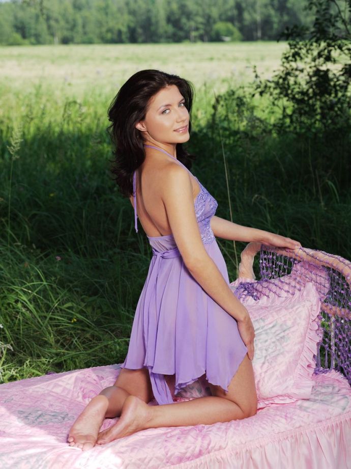 Kayla B receives solar procedures in the nude chat Meadow