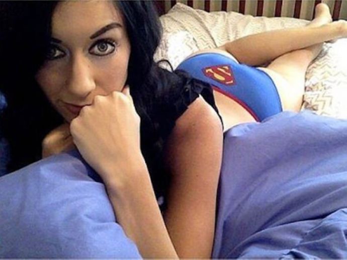 Симпатичные сексуальные фанатки