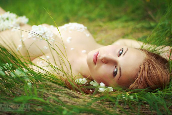 Весна в женских лицах