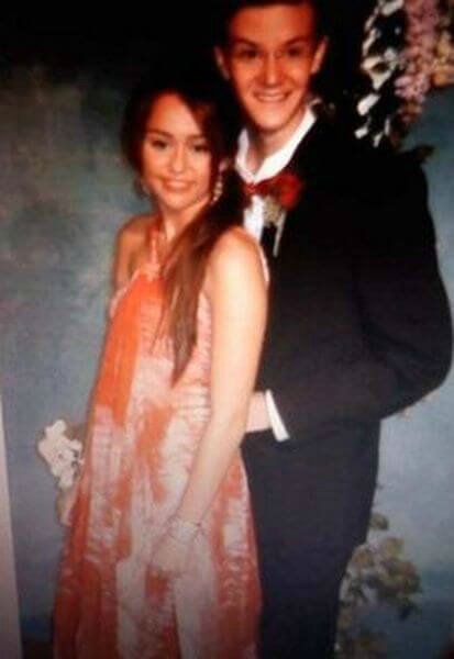 Как выглядели голливудские звезды на выпускном