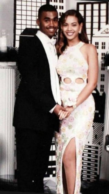 Как выглядели голливудские звезды на выпускном