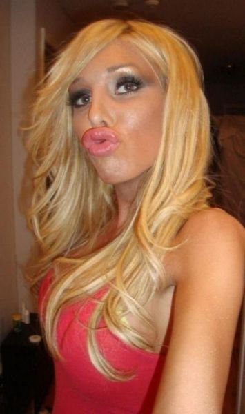 Ну очень тупые девушки