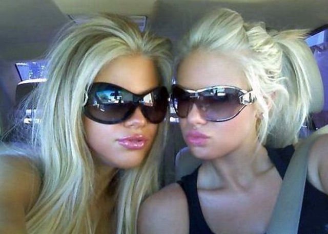 Ну очень тупые девушки