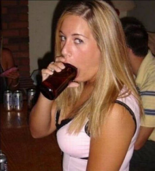 Ну очень тупые девушки