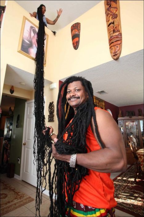 Обладательница самых длинных в мире волос Обладательница самых длинных в мире волос