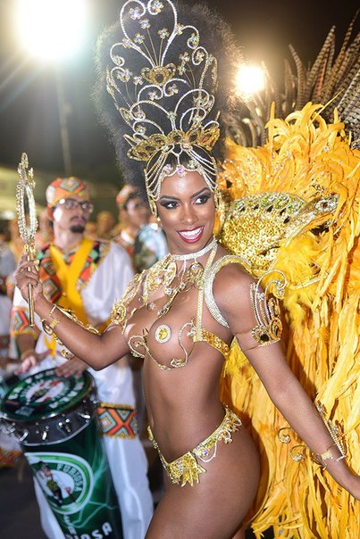 Pizzott с бразильского карнавала