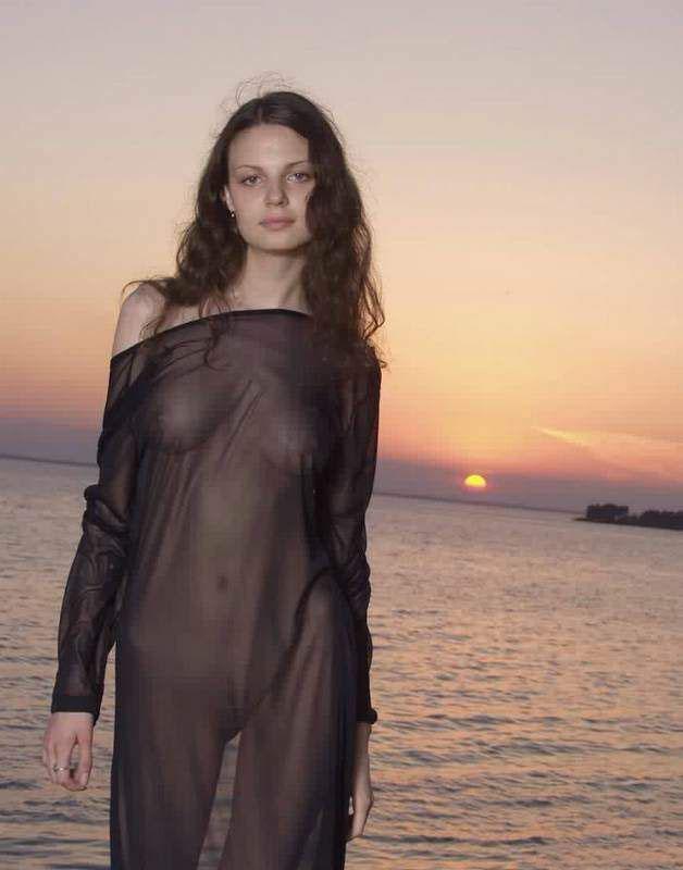 Голые бабы на улице - Частное НЮ