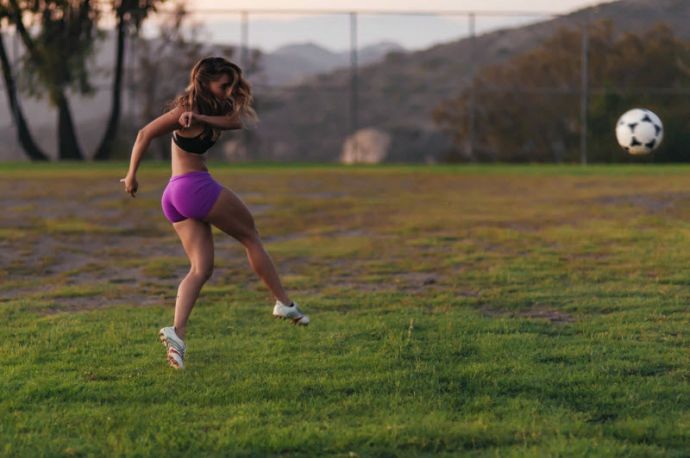 Аппетитная фанатка Реала