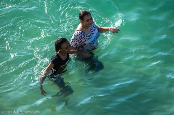 Как купаются арабки женщины