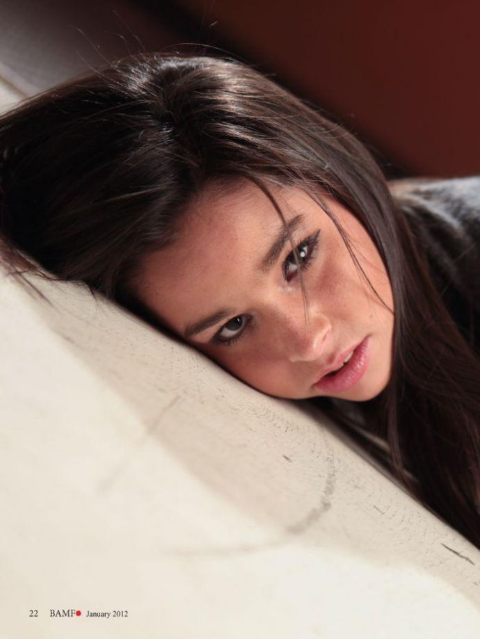 Откровенная Ashley Hastings - Bamf January 2012 (1-2012) USA