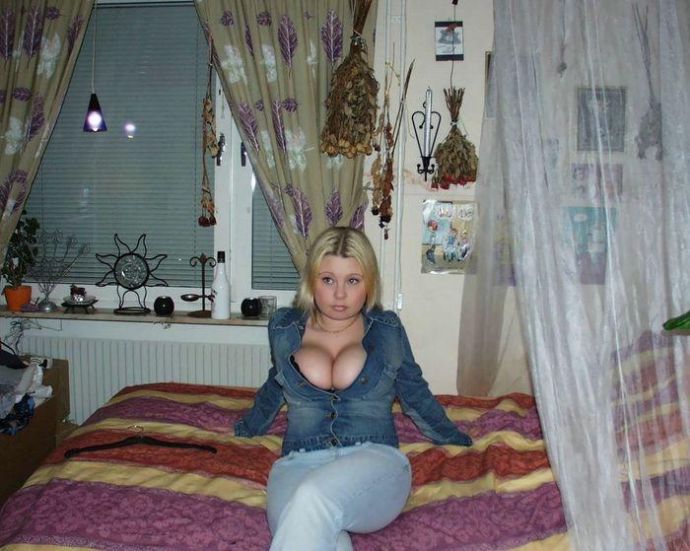 Развратные жены голышом